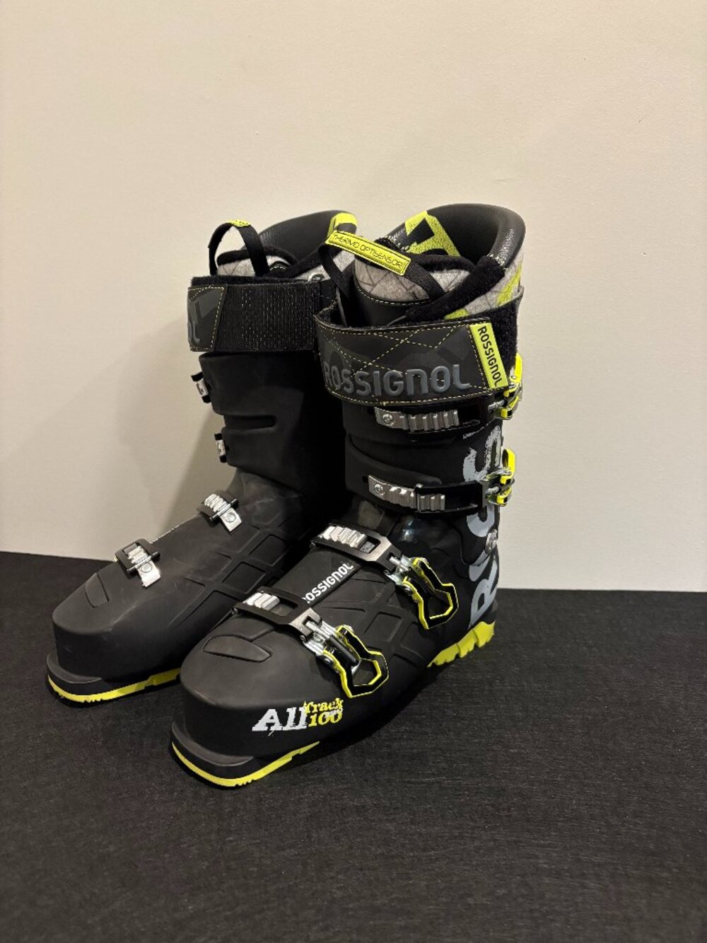 Rossignol ALLTRACK PRO 100 Ski Boots Men's Size 28.5 Black/Yellow Alpine Downhil